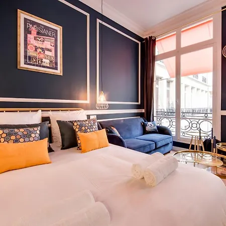 Apartment The Champs Elysees Blue