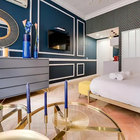 Apartment The Champs Elysees Blue *