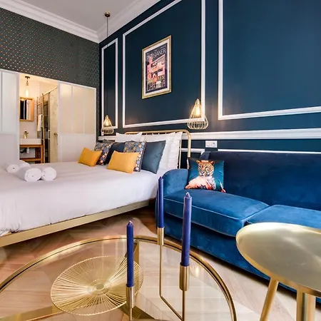 Apartment The Champs Elysees Blue